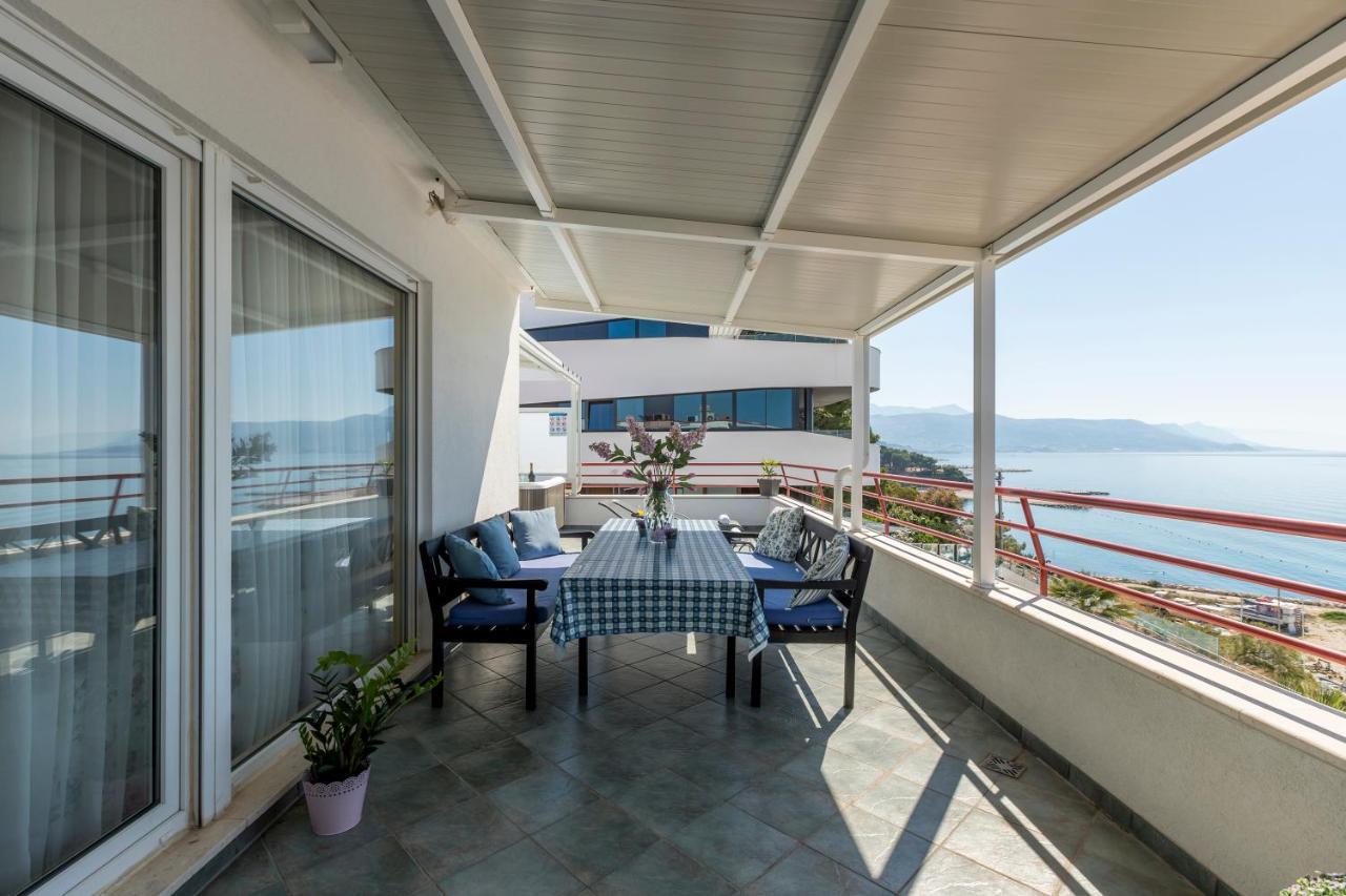 Seaside Penthouse With Hot Tub Sky Living Apartment Сплит Екстериор снимка
